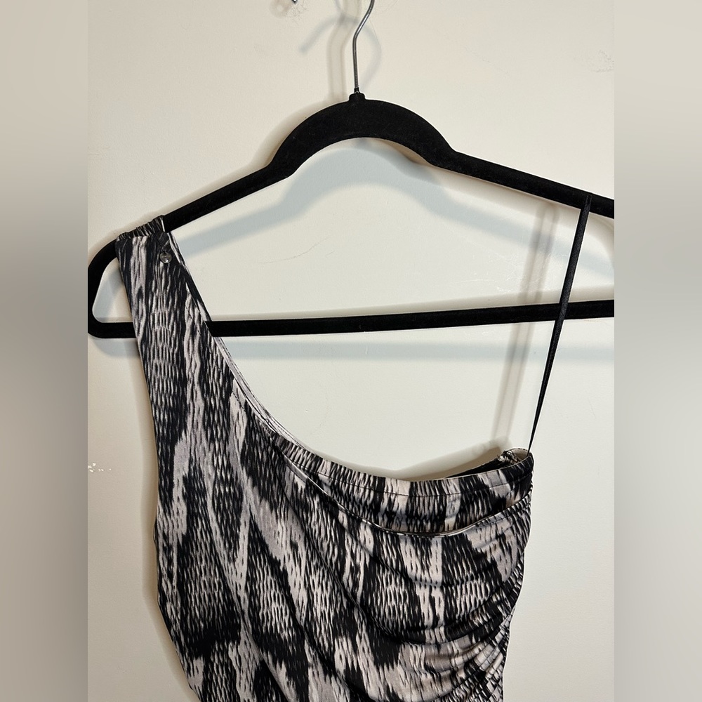 GUESS ONE SHOULDER DRESS - Picture 2 of 7